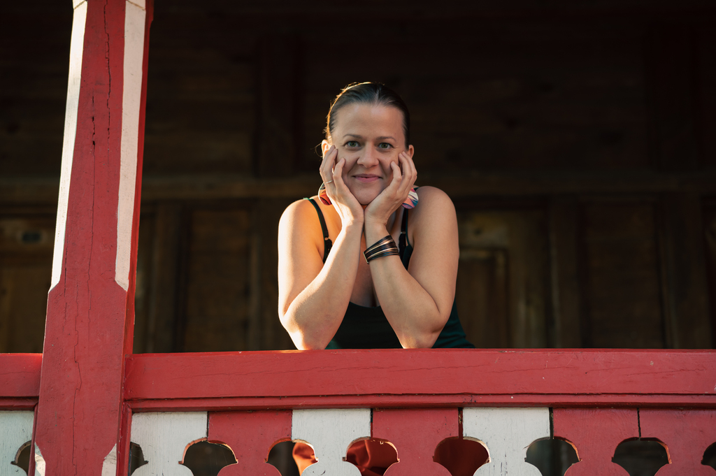 Claudia Fisecker-Heidegger, frontal portrait